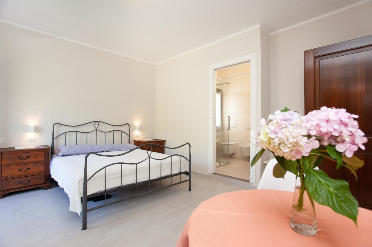 Lu Lioni Rooms San Teodoro  Bagian luar foto