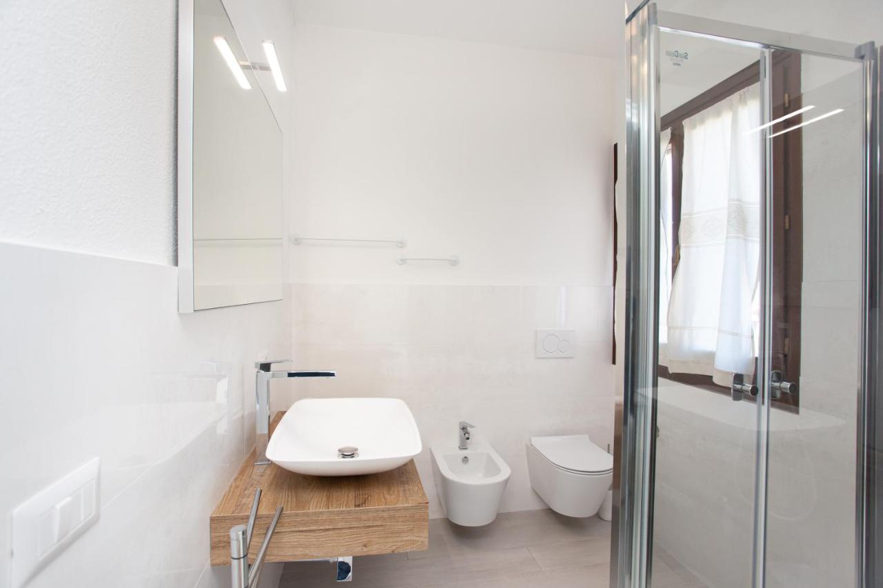 Lu Lioni Rooms San Teodoro  Bagian luar foto
