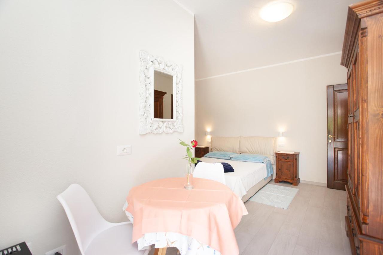 Lu Lioni Rooms San Teodoro  Bagian luar foto