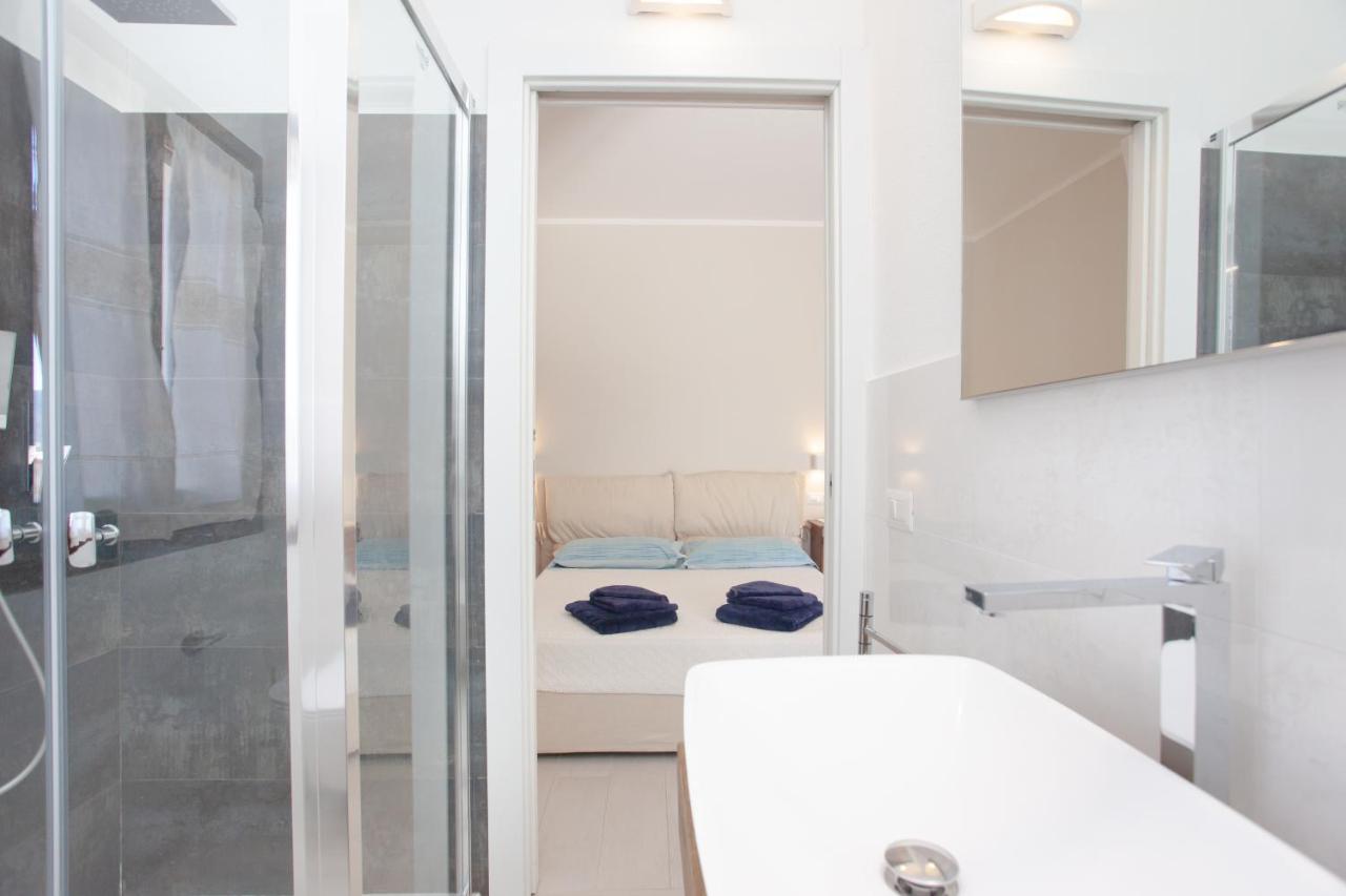 Lu Lioni Rooms San Teodoro  Bagian luar foto