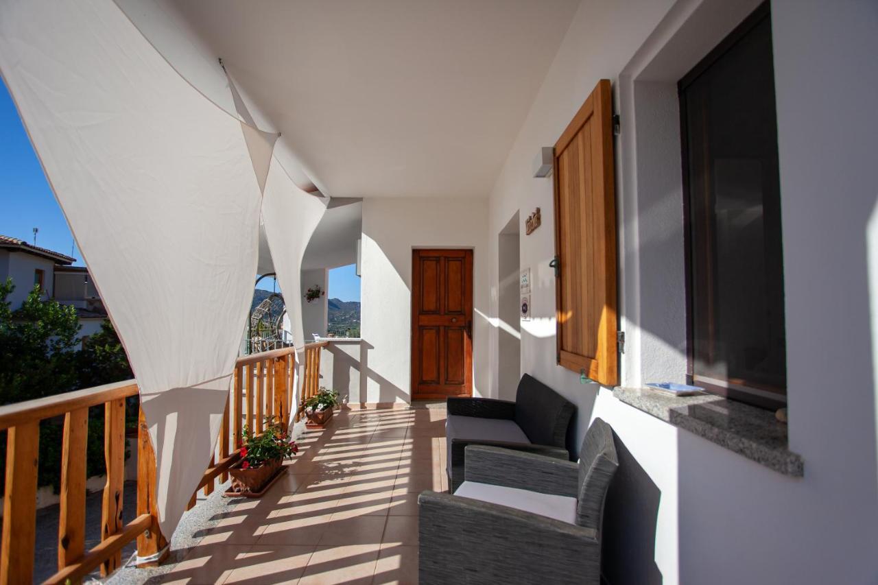 Lu Lioni Rooms San Teodoro  Bagian luar foto
